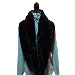 Elegant Black Faux Fur Infinity Scarf